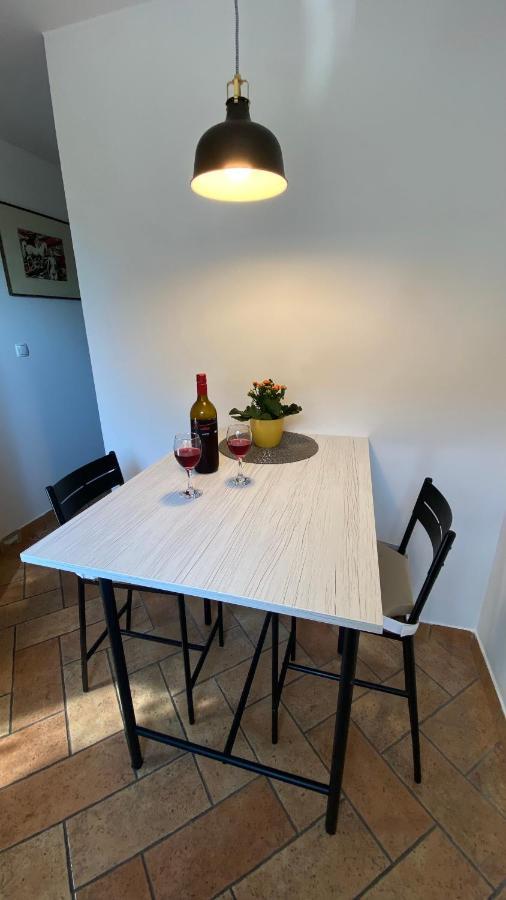 נובו מסטו Apartma Nomad מראה חיצוני תמונה